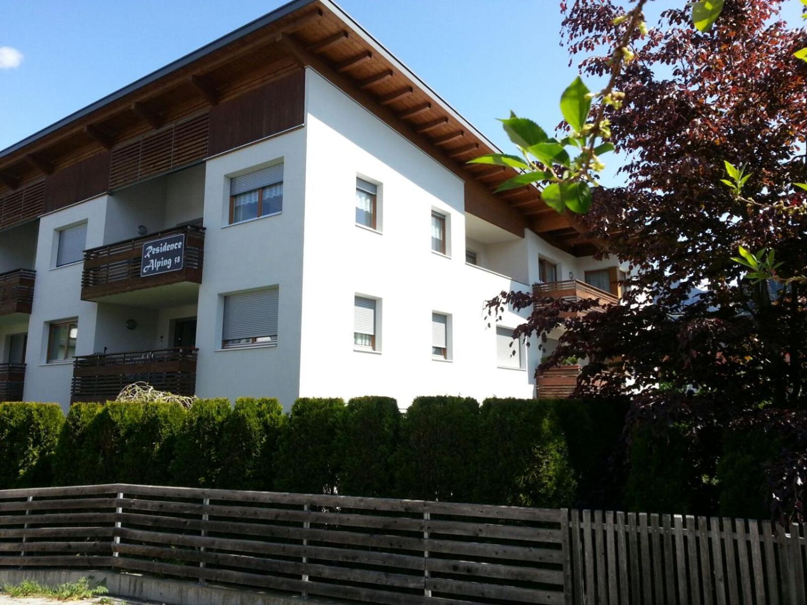 Alping Apartments Brunico Esterno foto