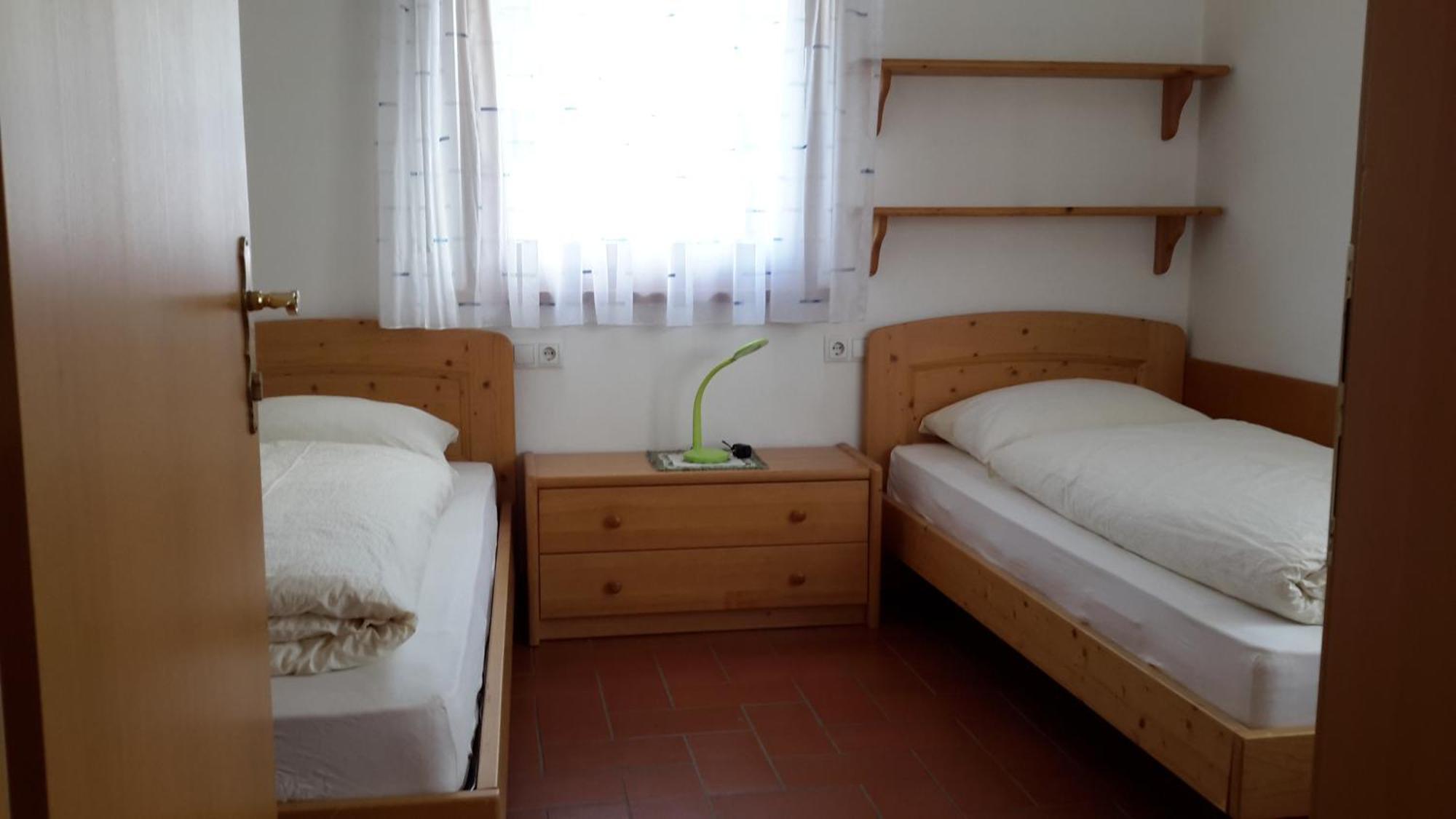 Alping Apartments Brunico Esterno foto
